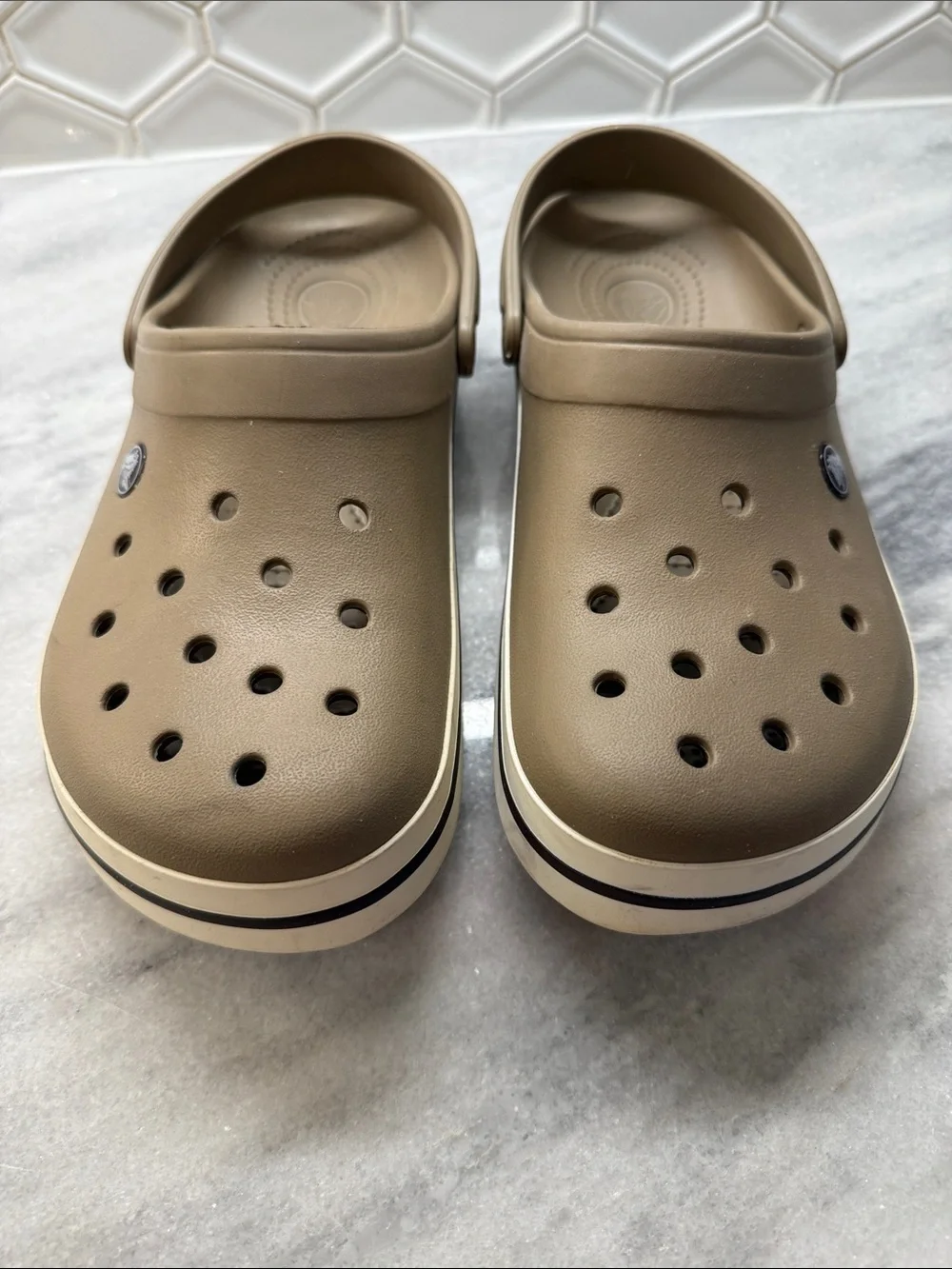 CROCS Classic Clog in Beige-Tan